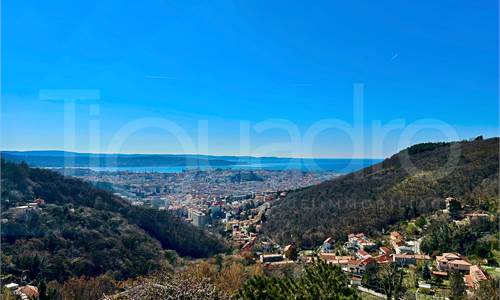 VIA ARTEMISIO:duplex con vista mozzafiato