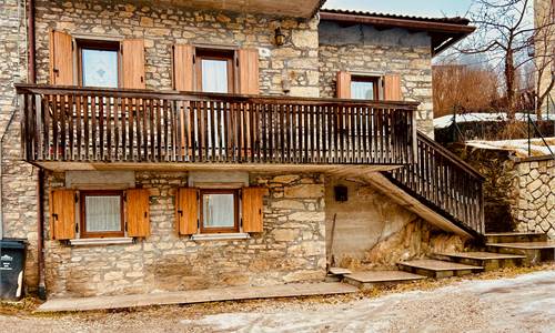 Vigo di Cadore in Borgo Sacco: appartamento duplex